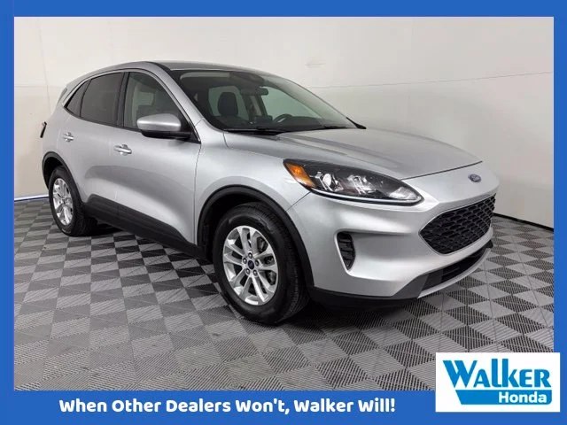 Used 2020 Ingot Silver Ford SE image 1