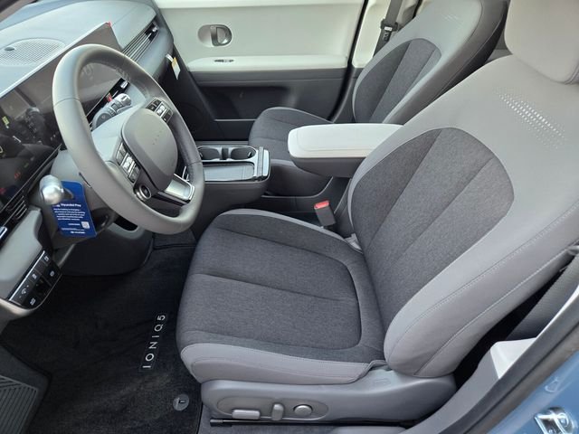 New 2026 Blue Hyundai SE image 6