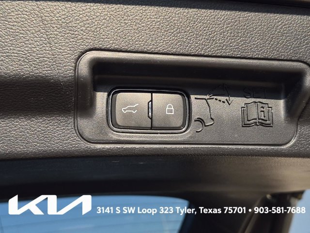 Used 2020 Gray Ford XLT image 10