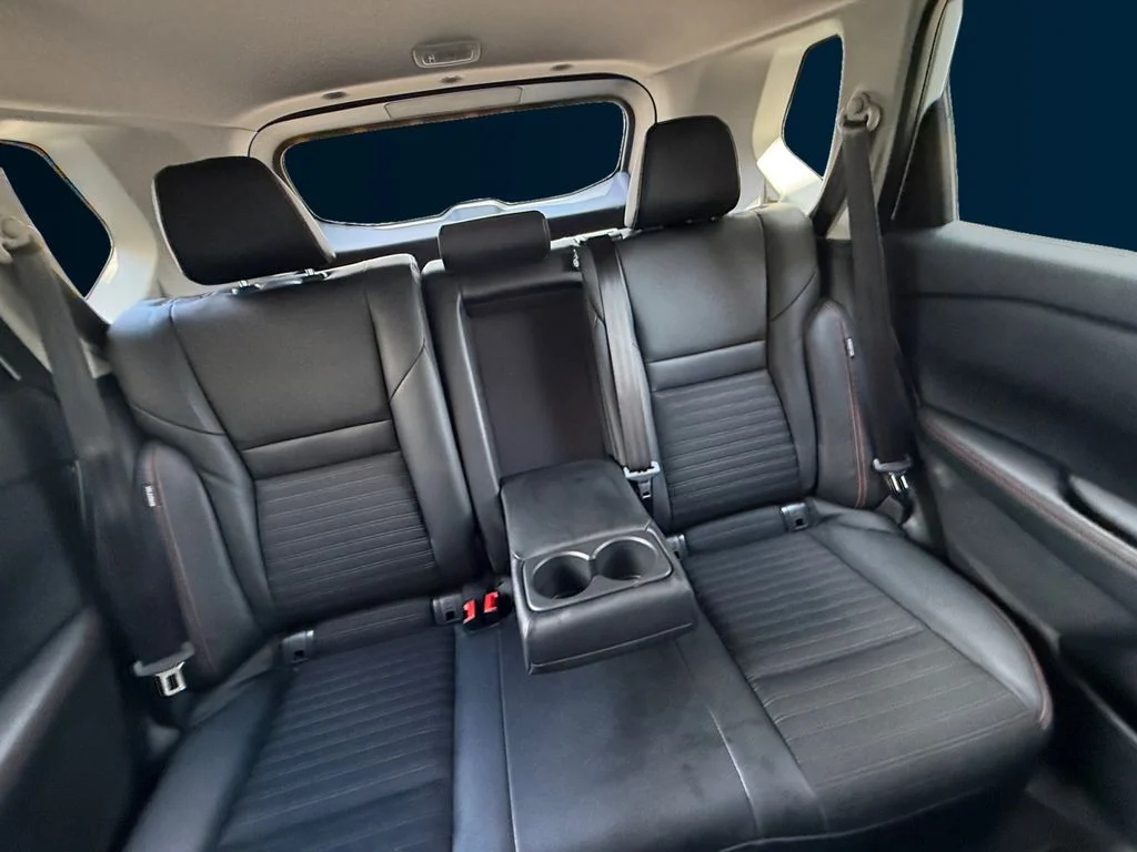 Used 2025 White Nissan Rock Creek image 18