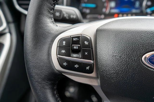 Used 2022 White Ford XLT image 23