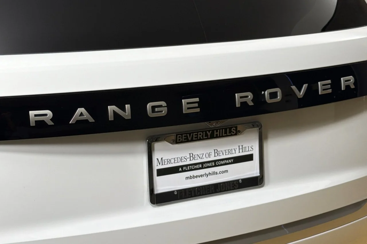 Used 2024 WHITE Land Rover Autobiography image 25