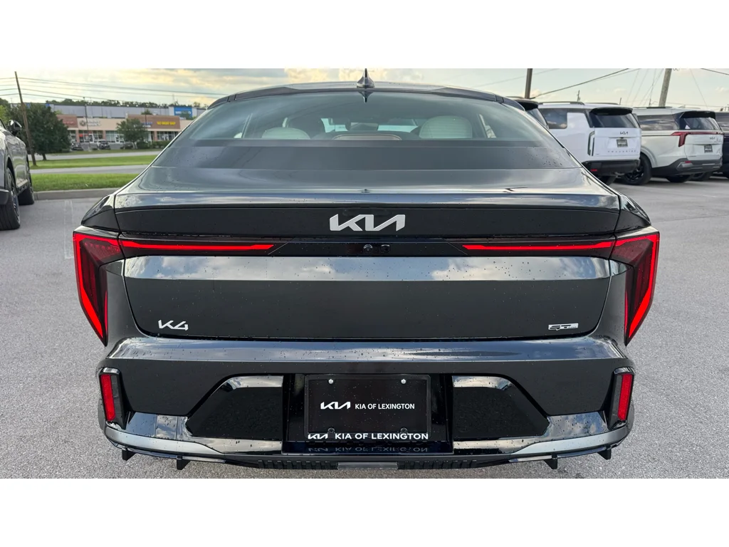 New 2026 Gry Kia GT-Line image 5