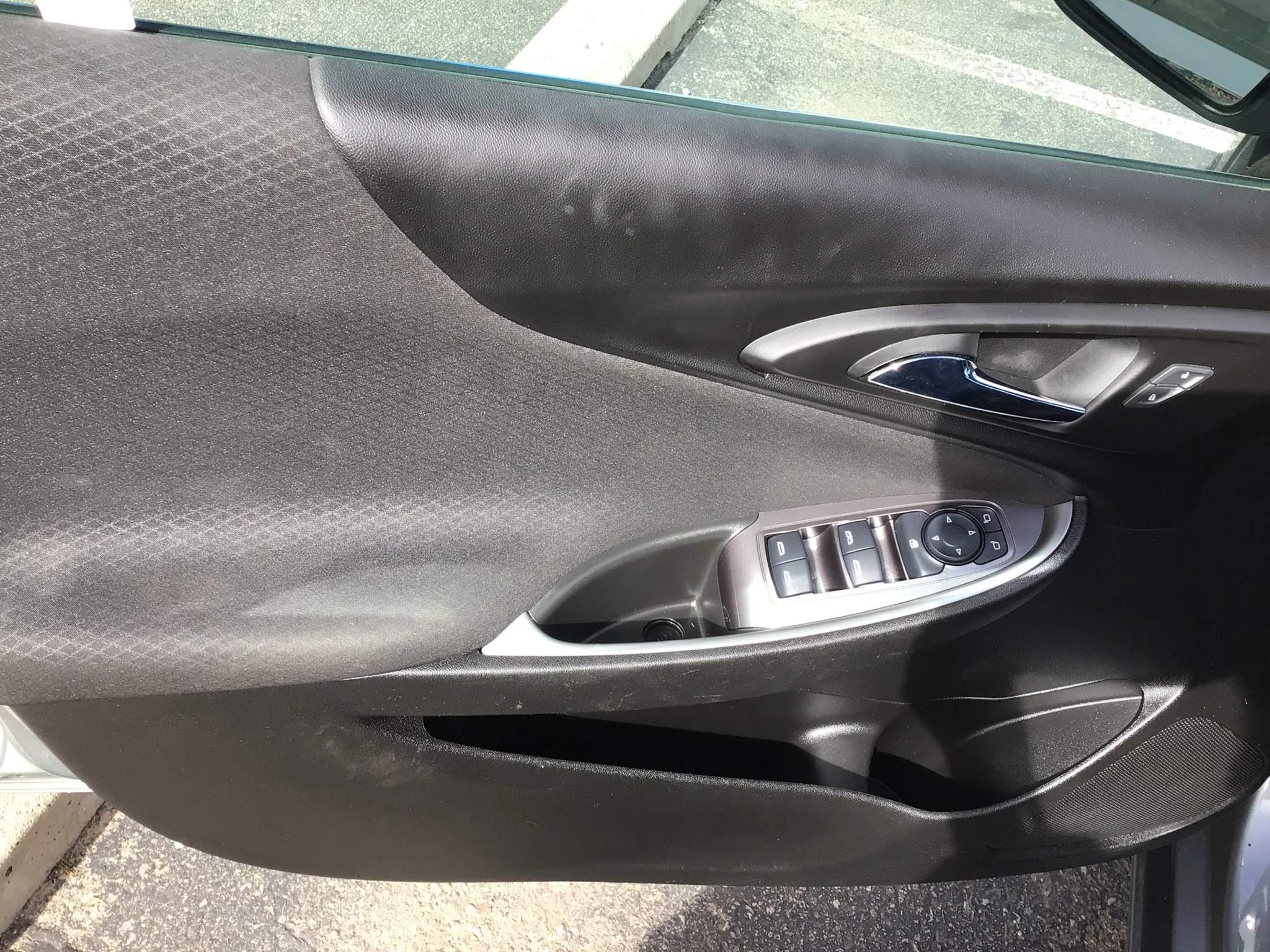 Used 2023 STERLING GRAY METALLIC Chevrolet LT image 11