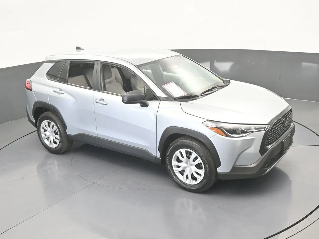Used 2025 Silver Toyota L image 49