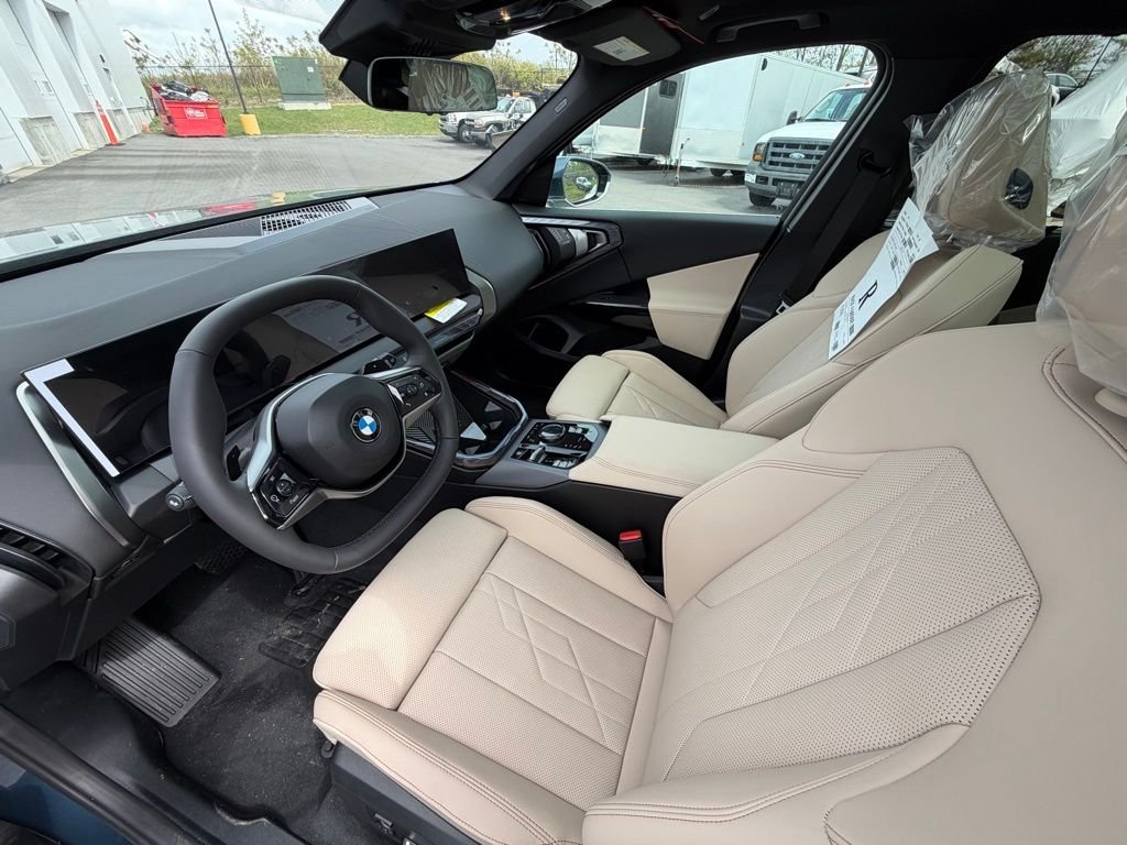 New 2026 Arctic Race Blue metallic BMW 30 xDrive image 4