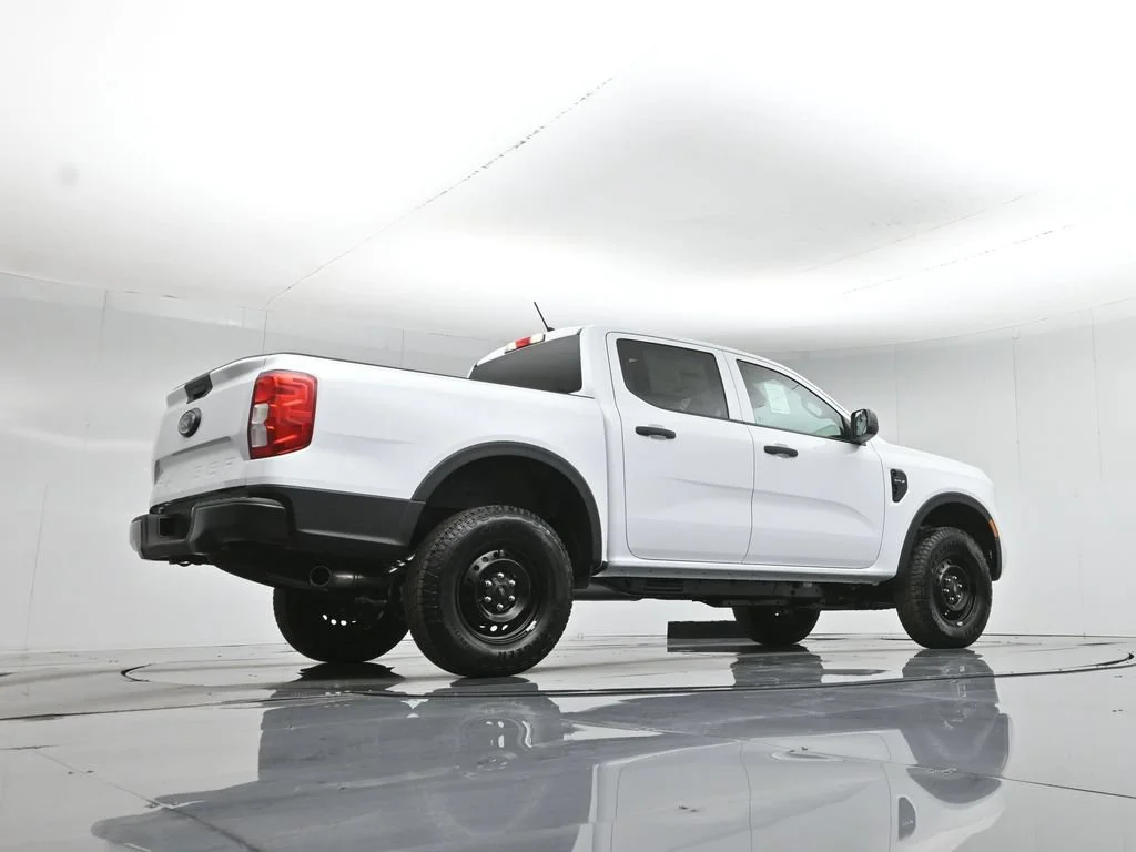 New 2026 Oxford White Ford XL image 46
