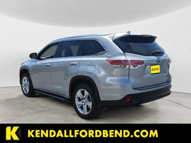 Used 2014 Silver Toyota Limited image 3