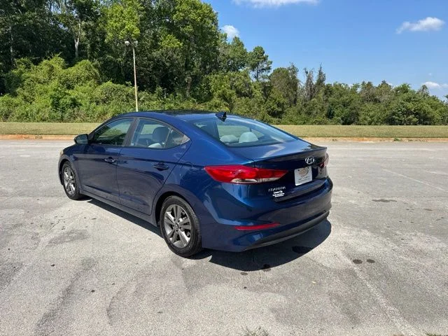 Used 2018 Blue Hyundai Value Edition image 5