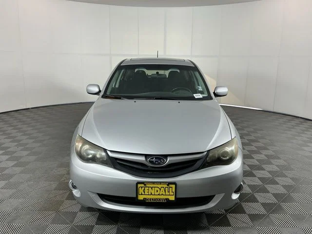 Used 2011 Silver Subaru 2.5i image 2