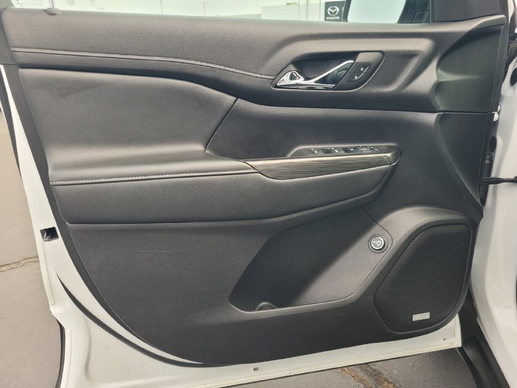 2023 GMC Acadia SLT - Photo 20