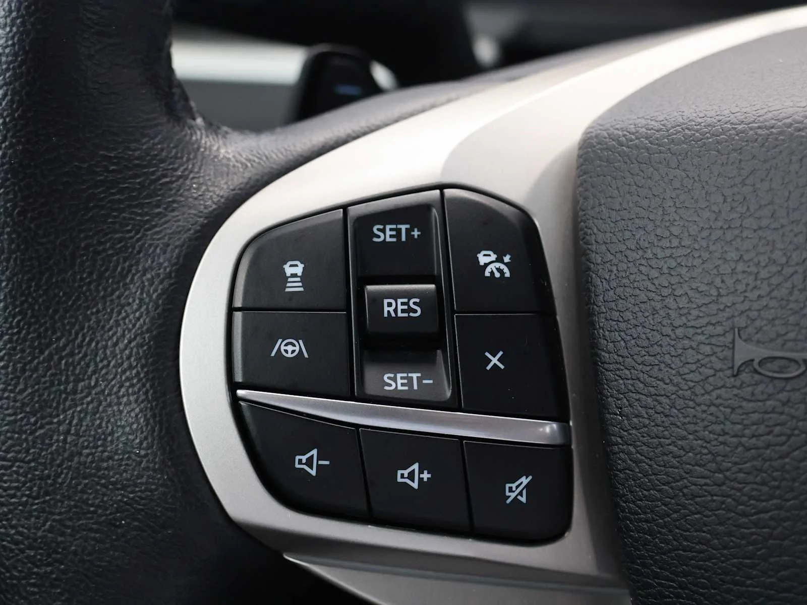Used 2021 Iconic Silver Metallic Ford XLT image 21