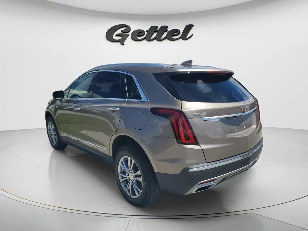 Used 2023 LATTE METALLIC Cadillac FWD Premium Luxury image 5