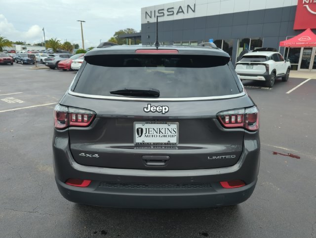 Used 2024 Gray Jeep Limited image 7