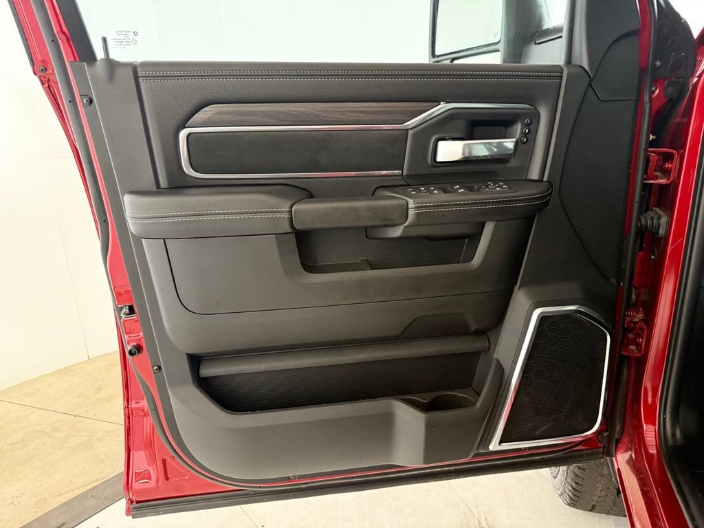 2026 RAM 2500 Laramie - Photo 11