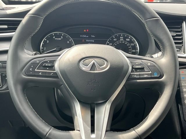 Used 2025 Graphite Shadow INFINITI LUXE image 14