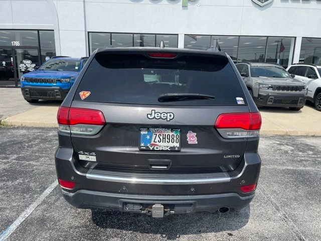 Used 2016 Gray Jeep Limited image 5