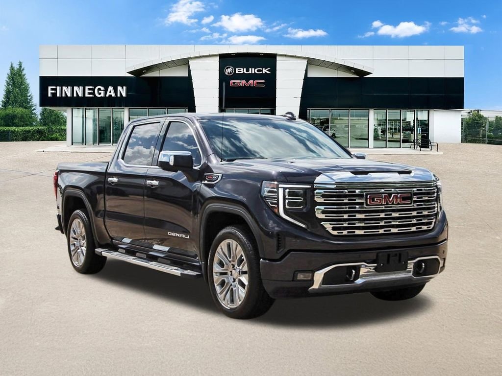 2023 GMC Sierra 4WD Crew Cab Short Box Denali's photo