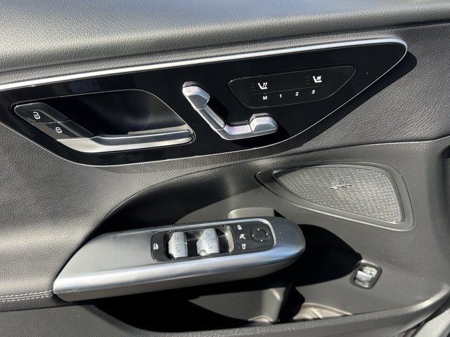 New 2026 Selenite Grey Metallic Mercedes-Benz C 300 image 9