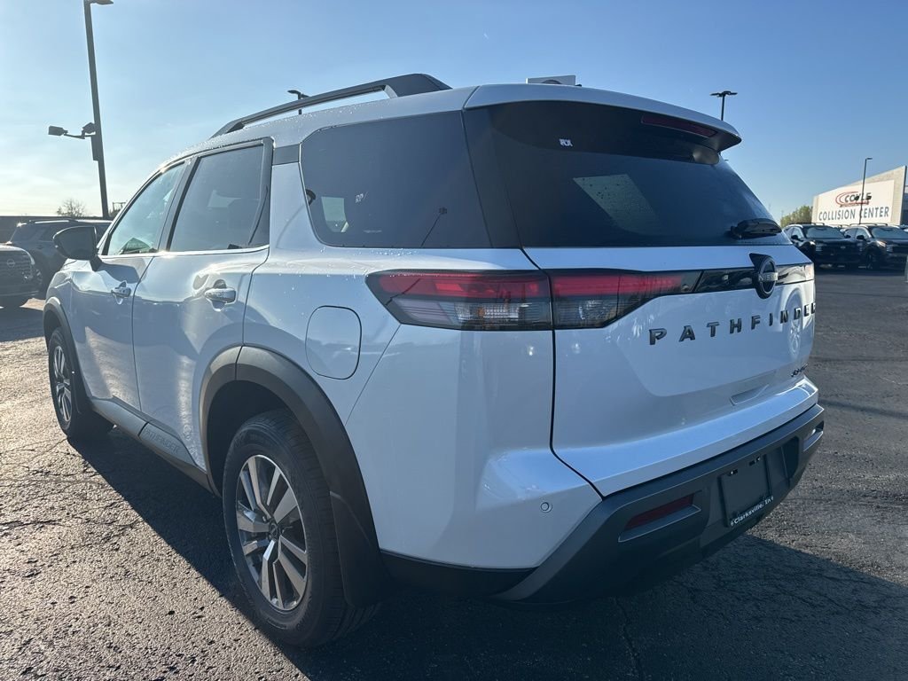 New 2026 Everest White Pearl TriCoat Nissan SL image 5