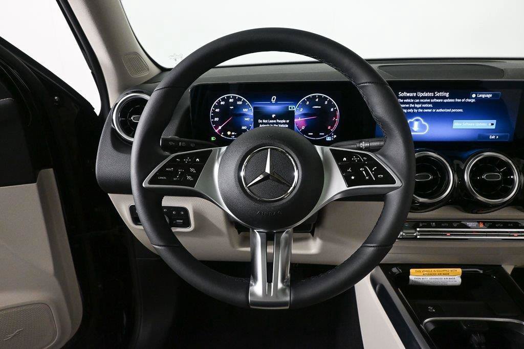 New 2026 Night Black Mercedes-Benz GLB 250 image 41