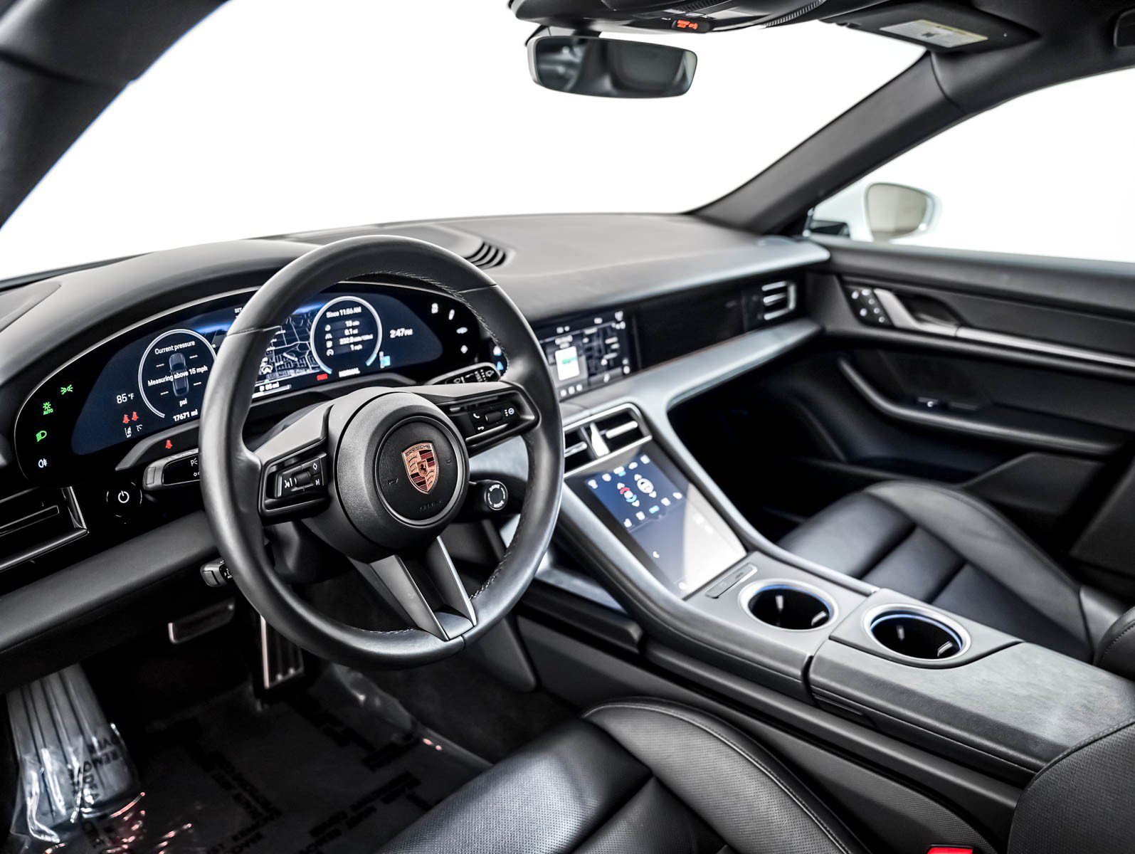 Used 2025 White Porsche 4 image 4