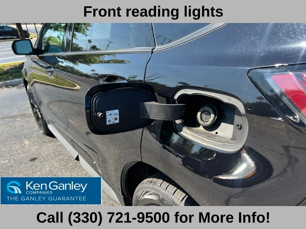 Used 2022 Black Ford SE image 49