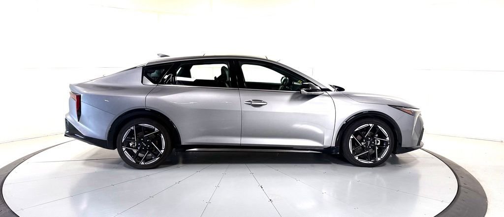 Used 2025 Gray Kia GT-Line image 3