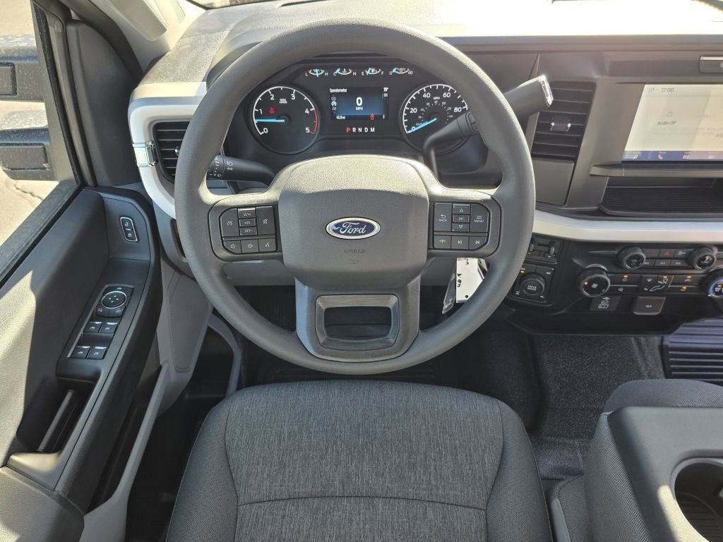 New 2026 Oxford White Ford XL image 28