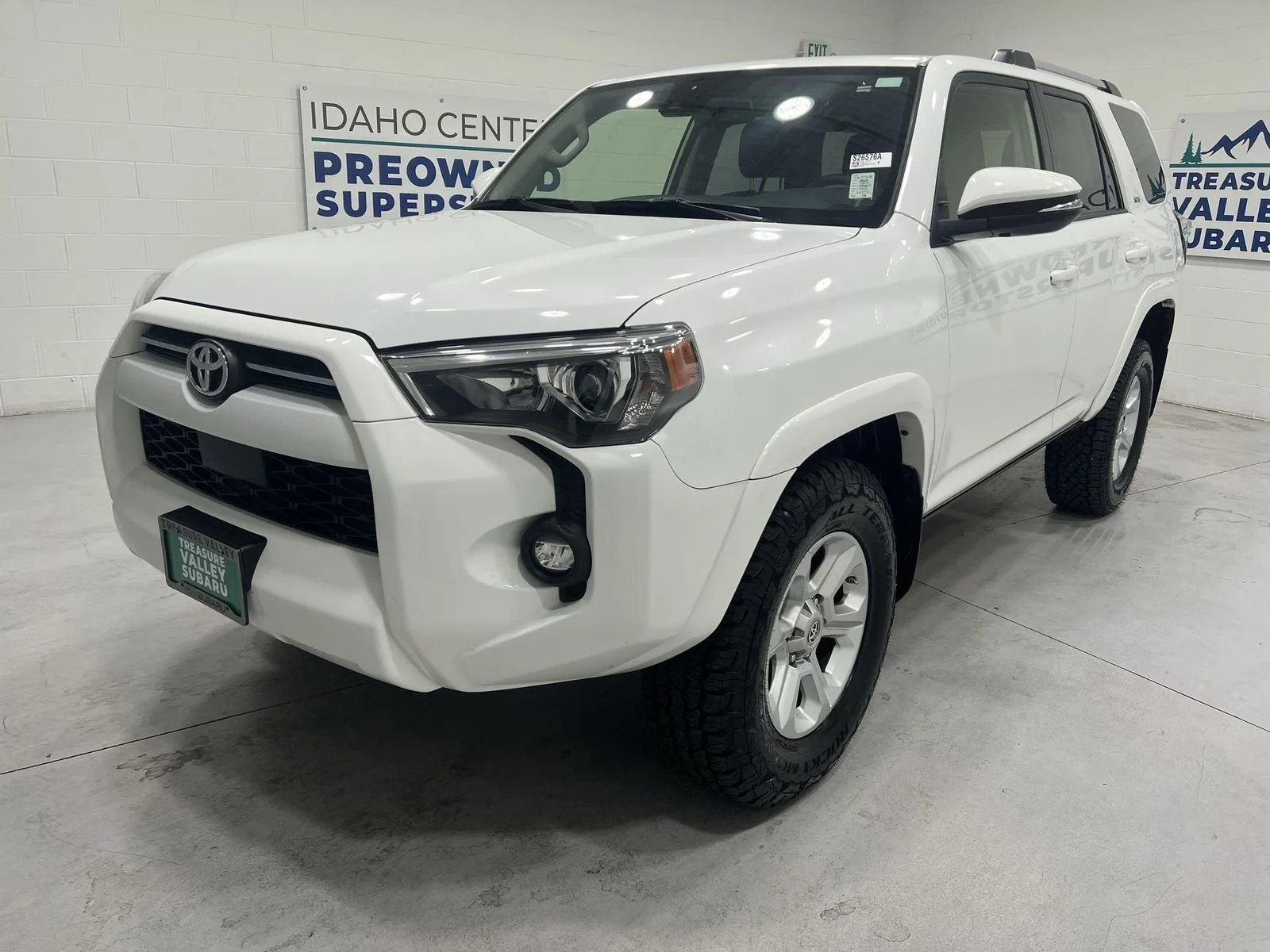 Used 2021 White Toyota SR5 Premium image 4