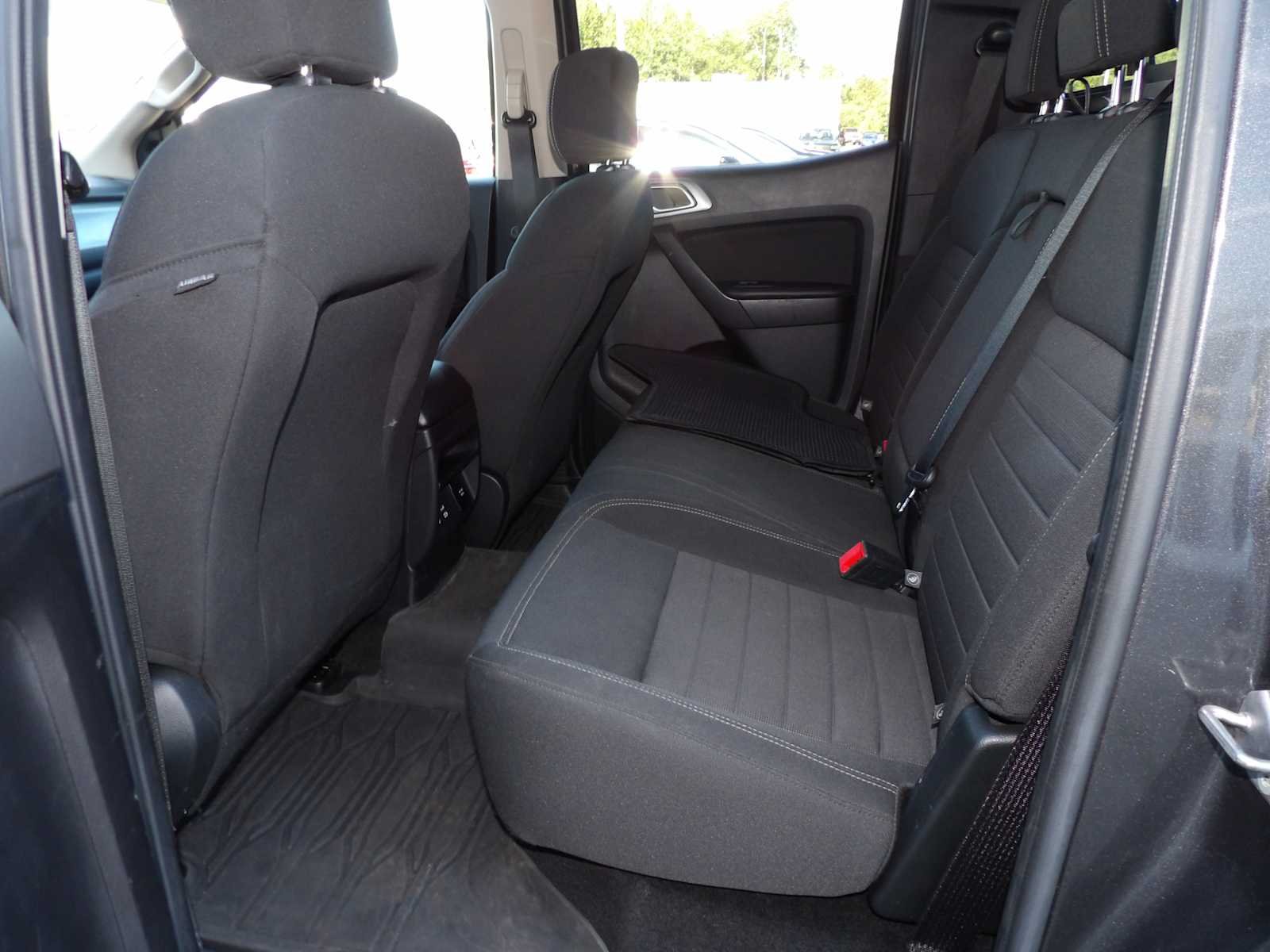 Used 2019 Magnetic Ford XLT image 11