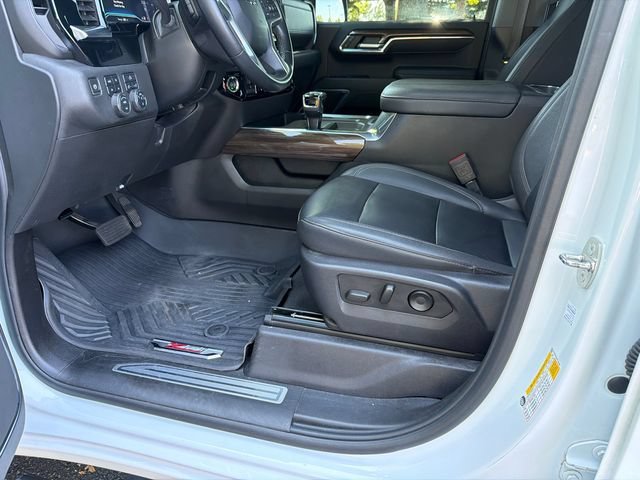Used 2023 SUMMIT WHITE Chevrolet RST image 9