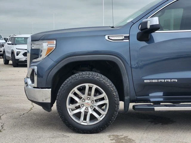 Used 2020 Blue GMC SLT image 11