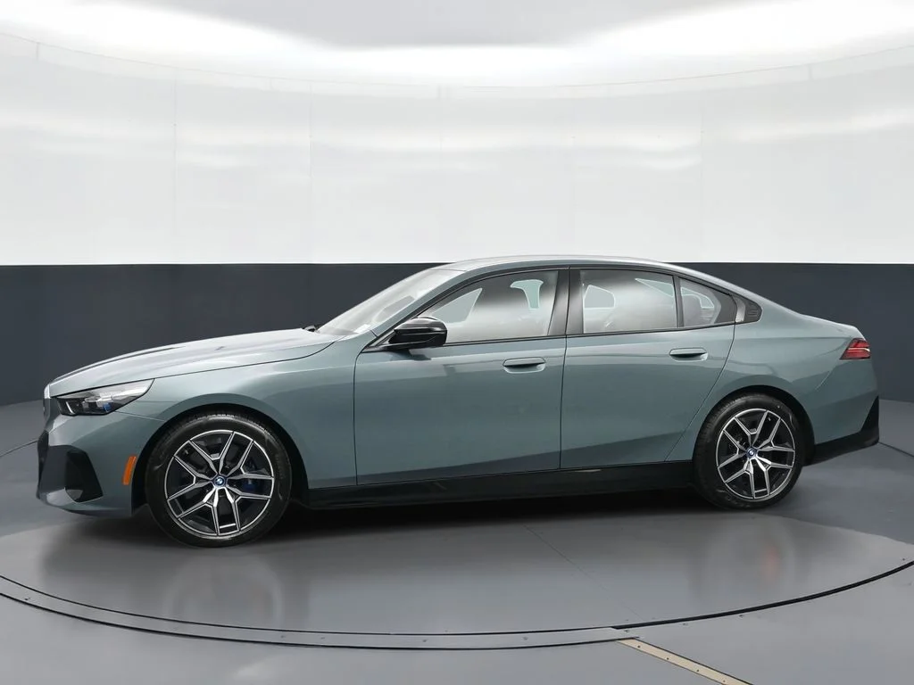 Certified Used 2024 Green BMW M60 image 5