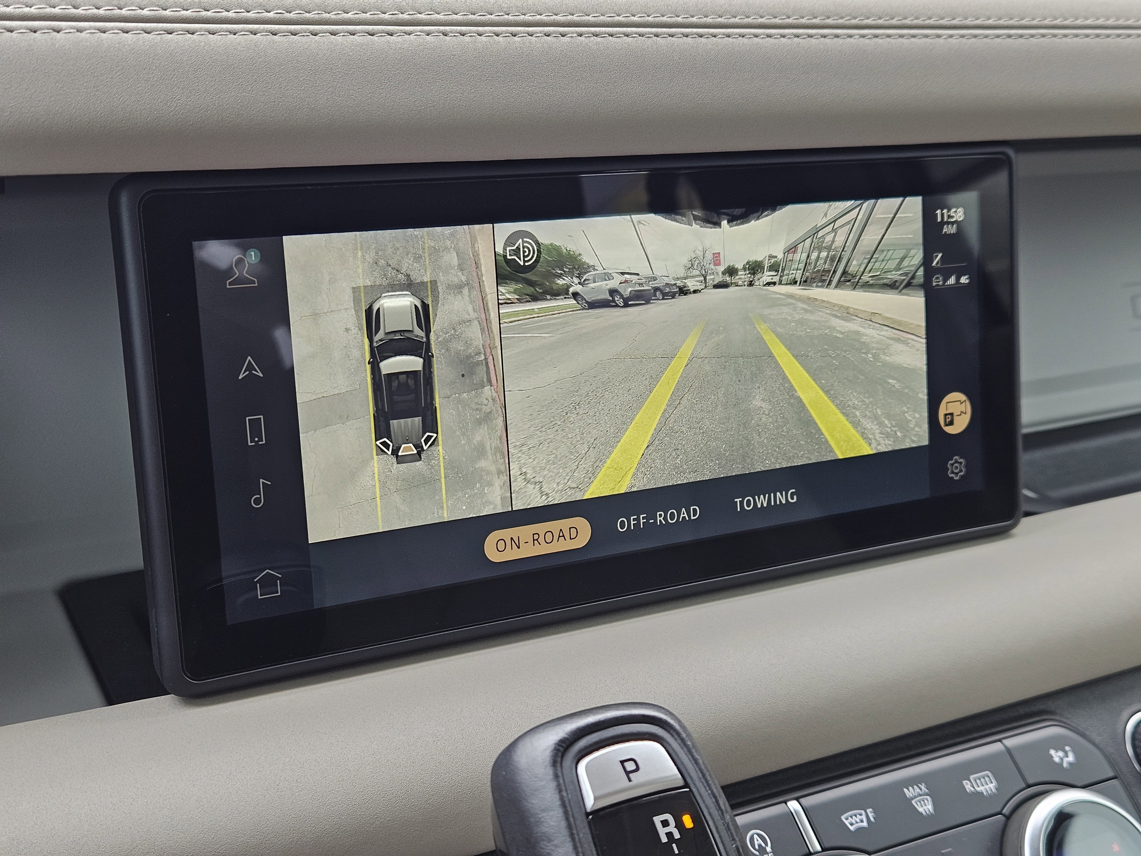 Used 2021  Land Rover 110 SE image 19