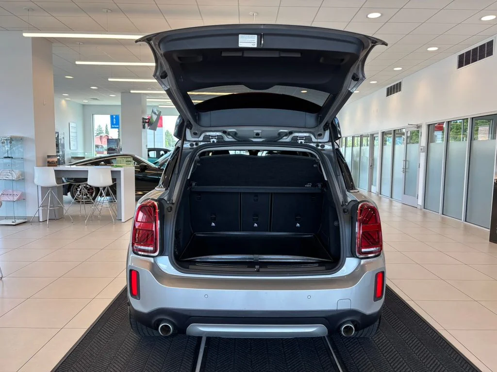 Used 2023 Silver MINI Base image 9