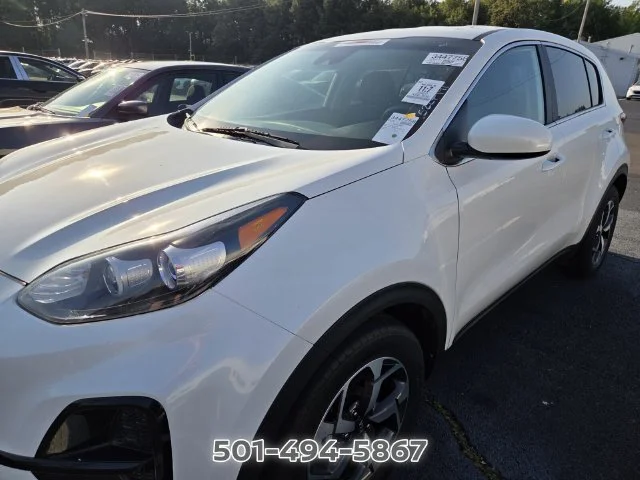 Used 2022 White Kia LX image 10