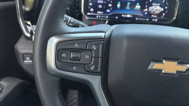 Used 2025 Black Chevrolet LT image 18
