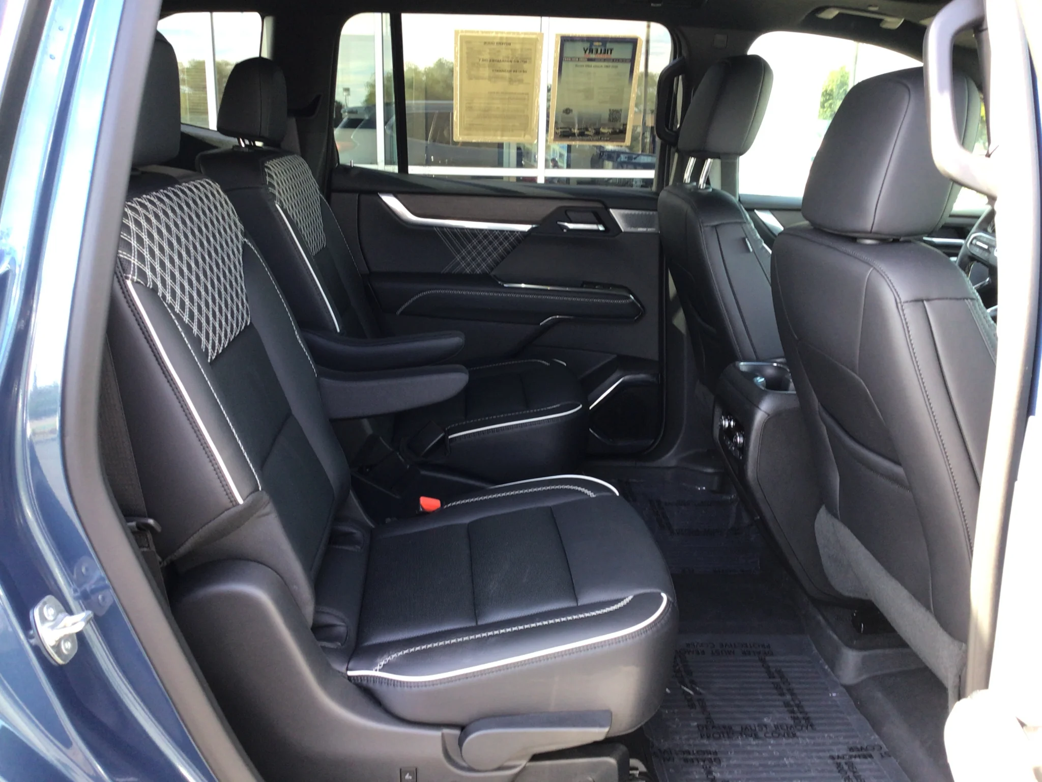 Used 2025 Downpour Metallic GMC Denali image 7