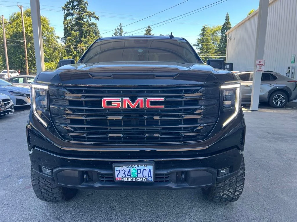 Used 2023 Black GMC Elevation image 3