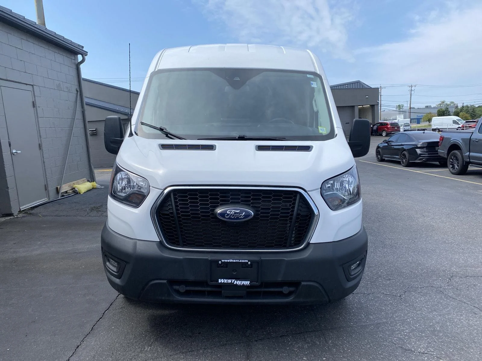 Used 2024  Ford T350 image 2