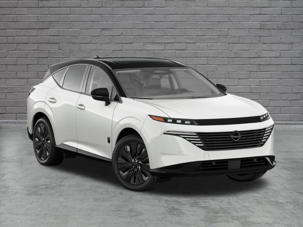 New 2027 White Nissan  image 3