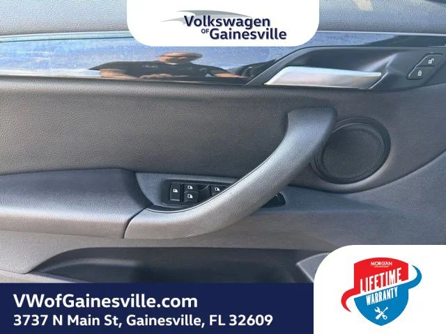 Used 2019 Black Sapphire Metallic BMW sDrive28i image 16