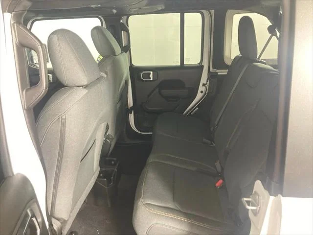 2025 Jeep Wrangler 4-Door Willys - Photo 25