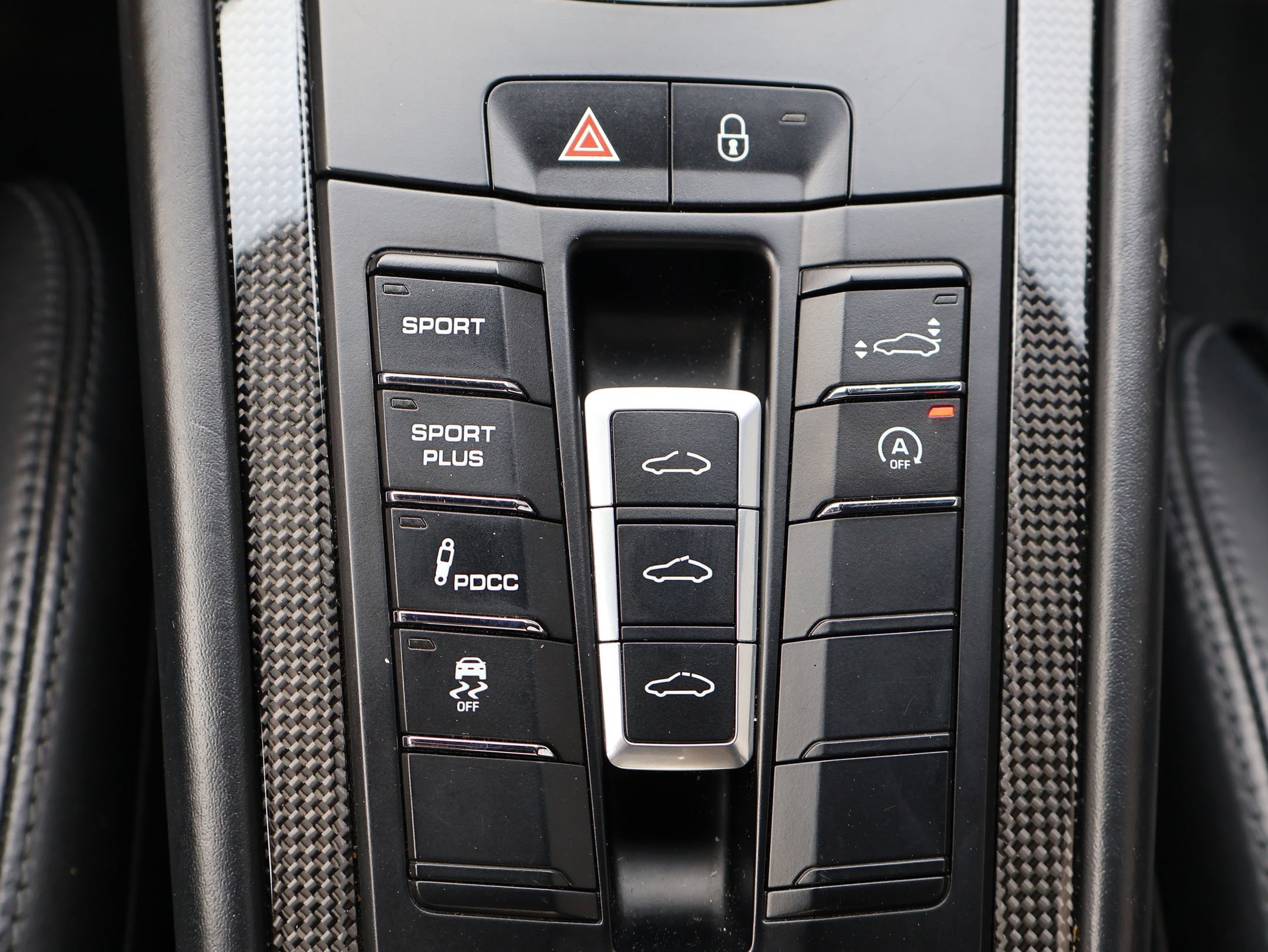 Used 2014 Agate Gray Metallic Porsche Turbo S image 27