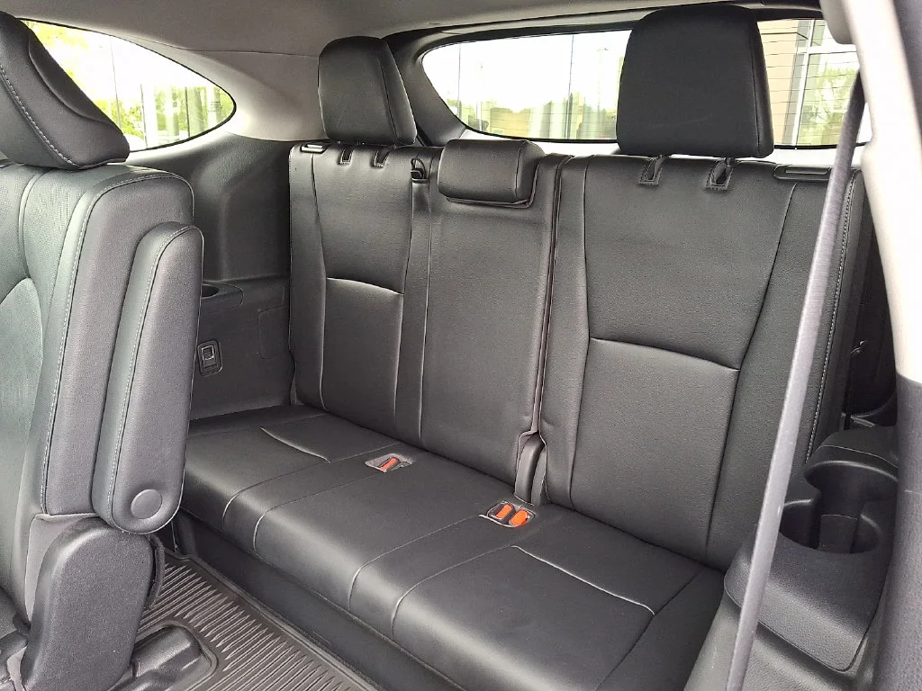 Used 2022  Toyota Platinum image 11