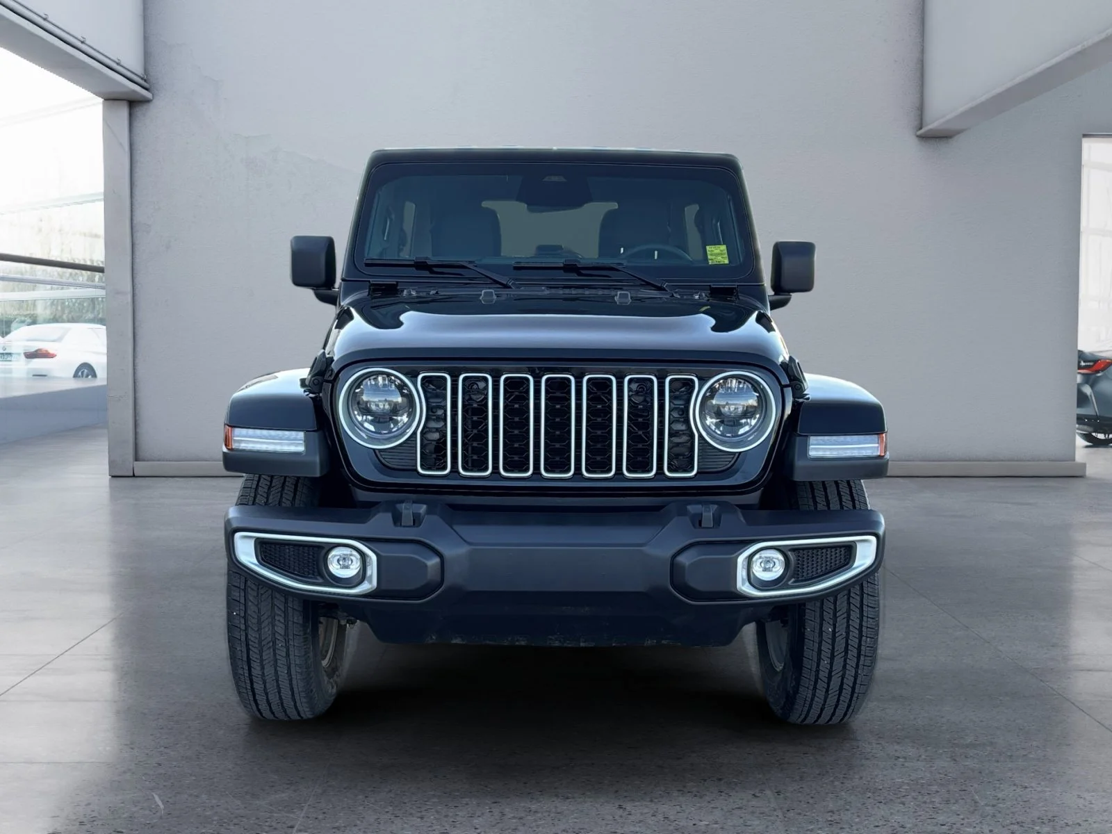 Used 2026 Diamond Black Crystal Pearl Jeep Sahara image 8