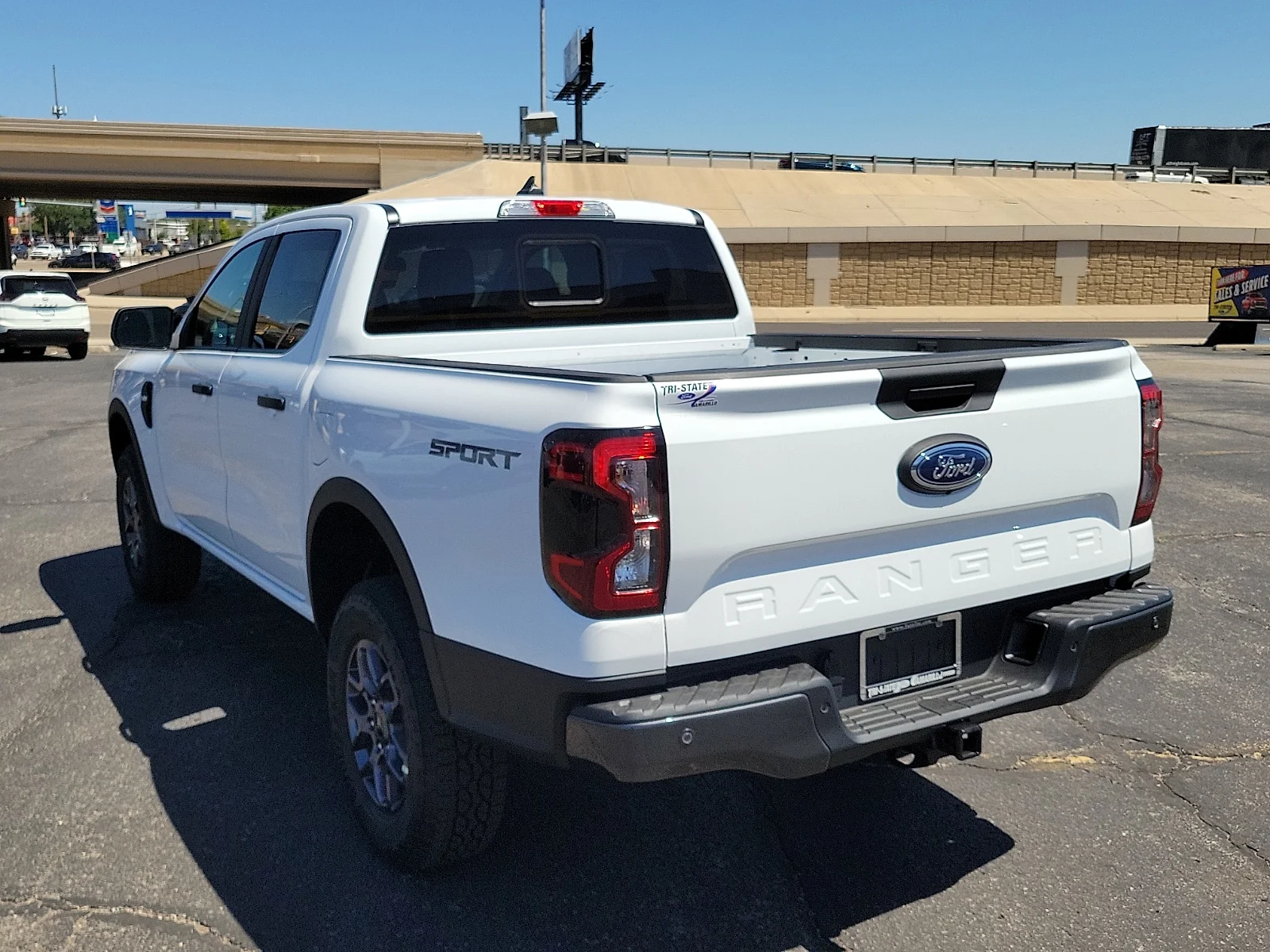 New 2026 Oxford White Ford XLT image 3