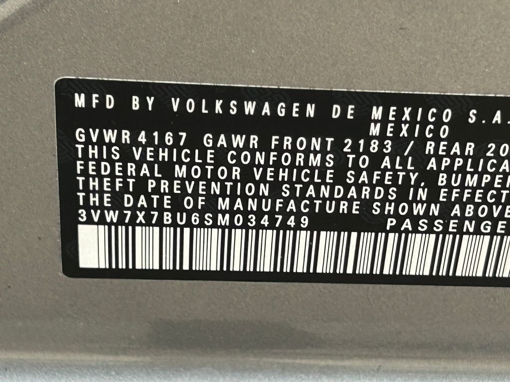 Certified Used 2025 Silver Volkswagen 1.5T SE image 40