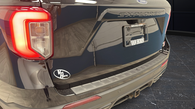 Used 2023 Agate Black Metallic Ford ST image 40